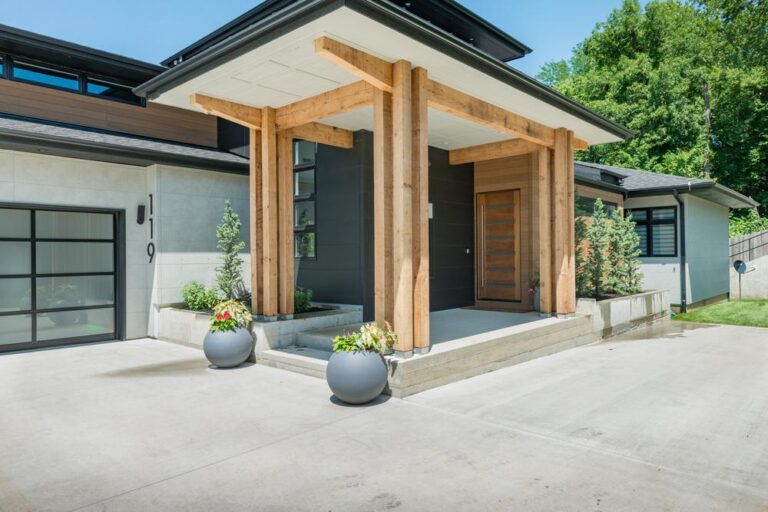 Nichiha-Residential-VintageWood-EmpireBlock-Illumination-ModernHome-Black-Cedar